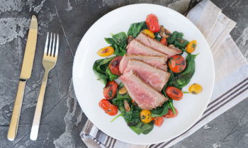 Keto Seared Steak and Cherry Tomatoes with Spinach Recipe