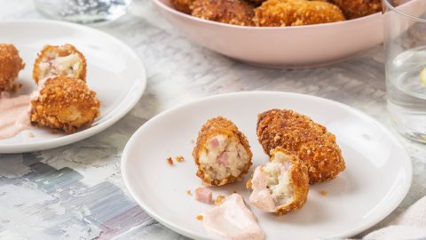 Keto Crispy Cauliflower and Ham Croquettas Recipe