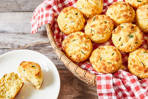 Keto Cheddar Chive Sour Cream Biscuits Recipe